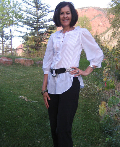 Laura Chiappetta Poses In Her New Suzi Roher Belt
