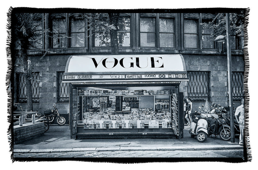 Lily Vogue Italia-B&W