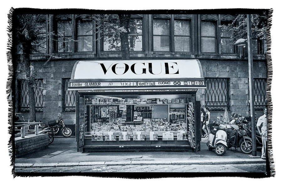 Lily Vogue Italia-B&W